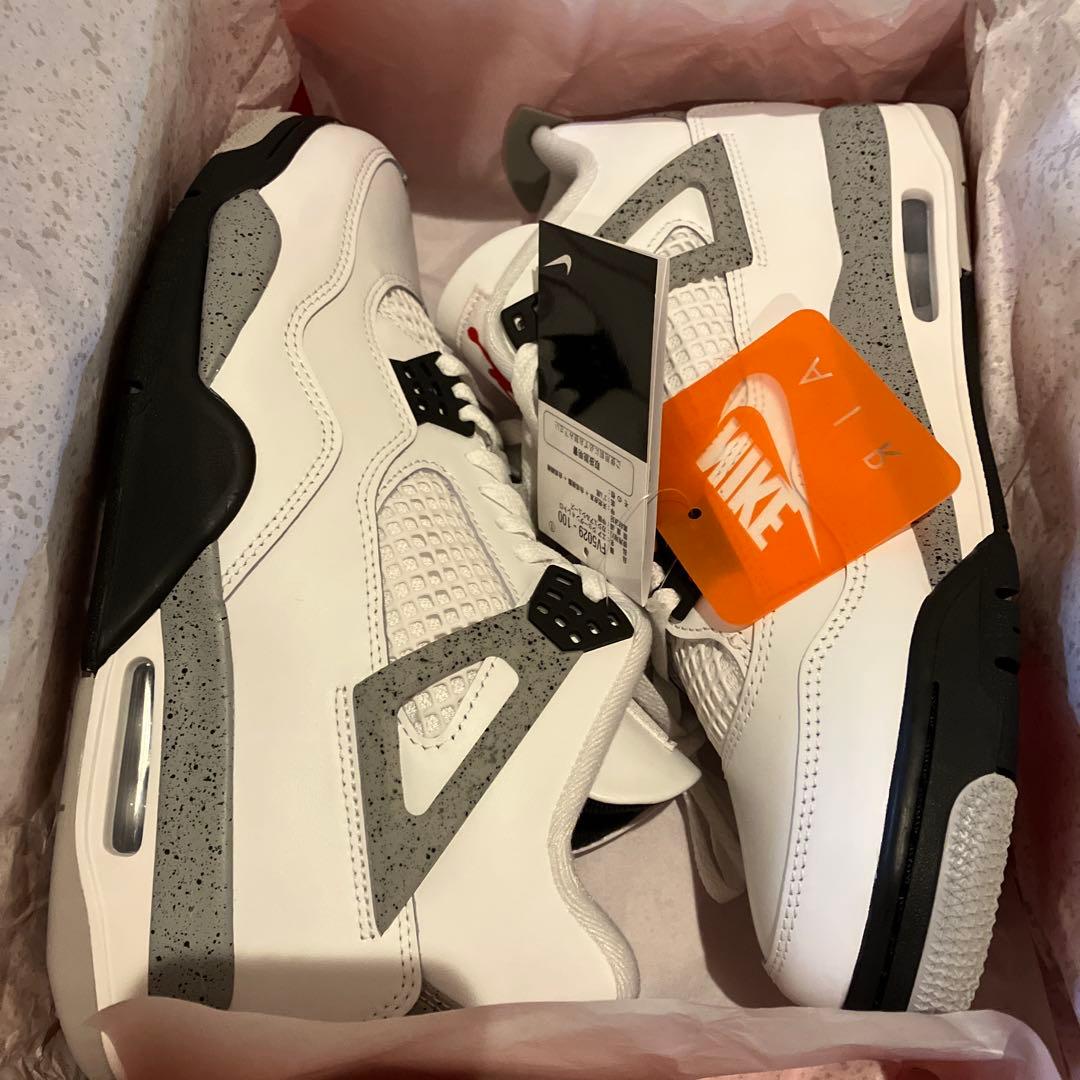 NIKE Air Jordan 4 ホワイトセメント2025 27.5