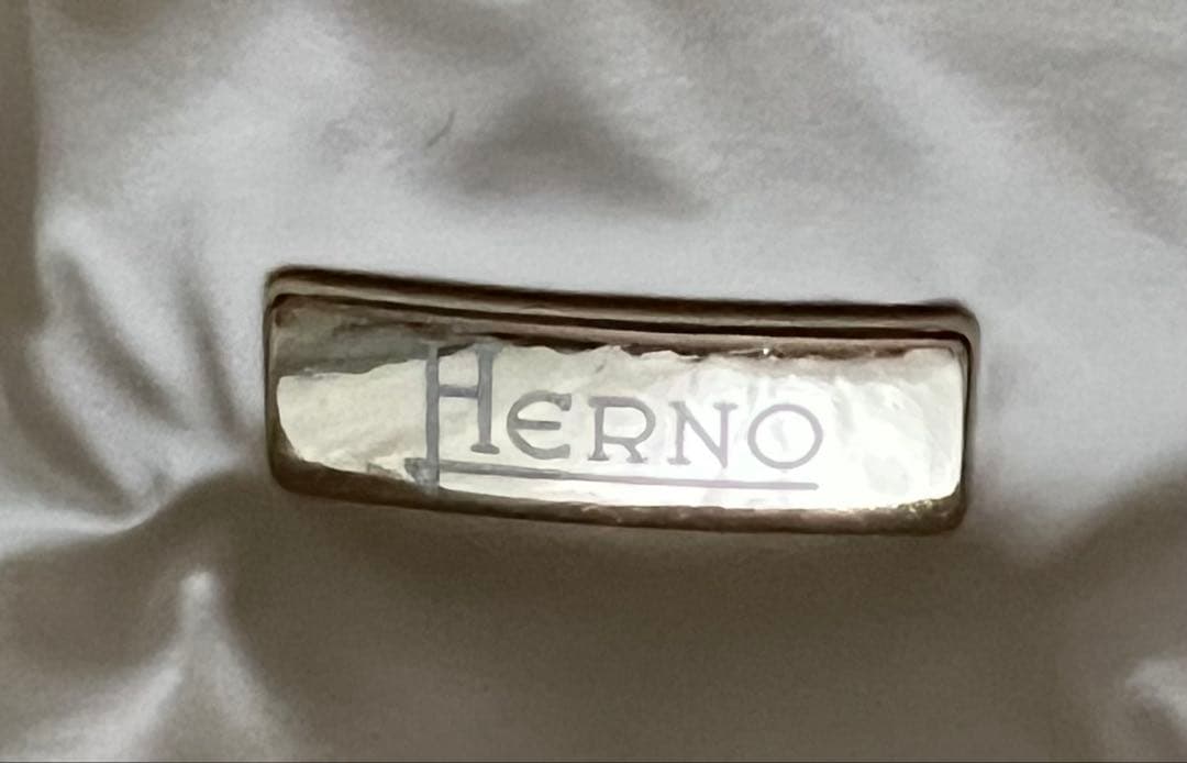 HERNO ヘルノダウンジャケット・フード・エコファー（未使用✨）早い者勝ち