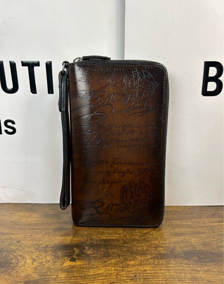 極美品　34.2万円　Berluti タリ Tali スクリットレザー　長財布