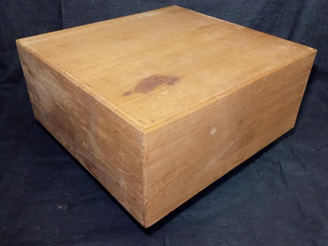 C*g様 足付き碁盤 6.25寸 厚さ18.8㎝ 天地柾 桐箱付 M1441 脚