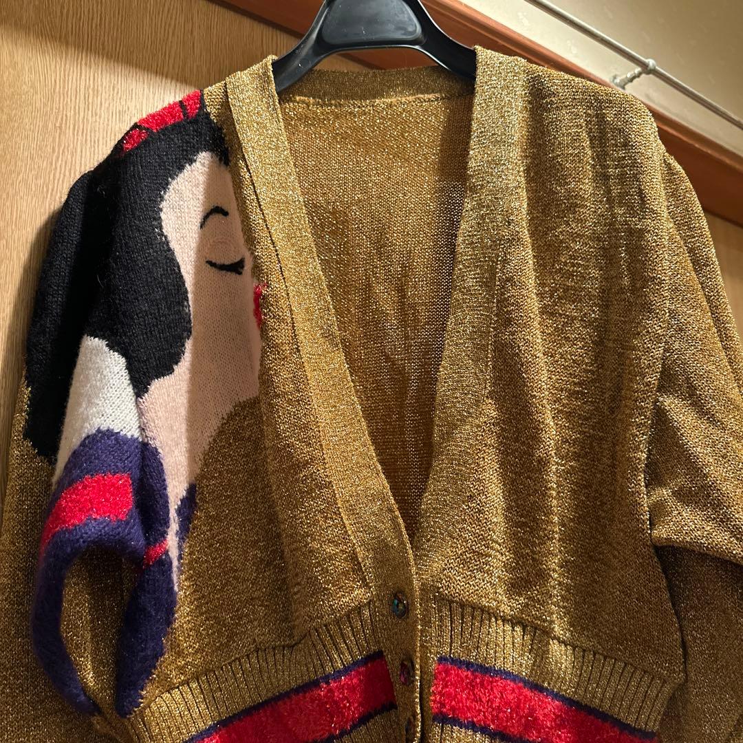 あちゃちゅむムチャチャの白雪姫柄ガーディガンゴールド