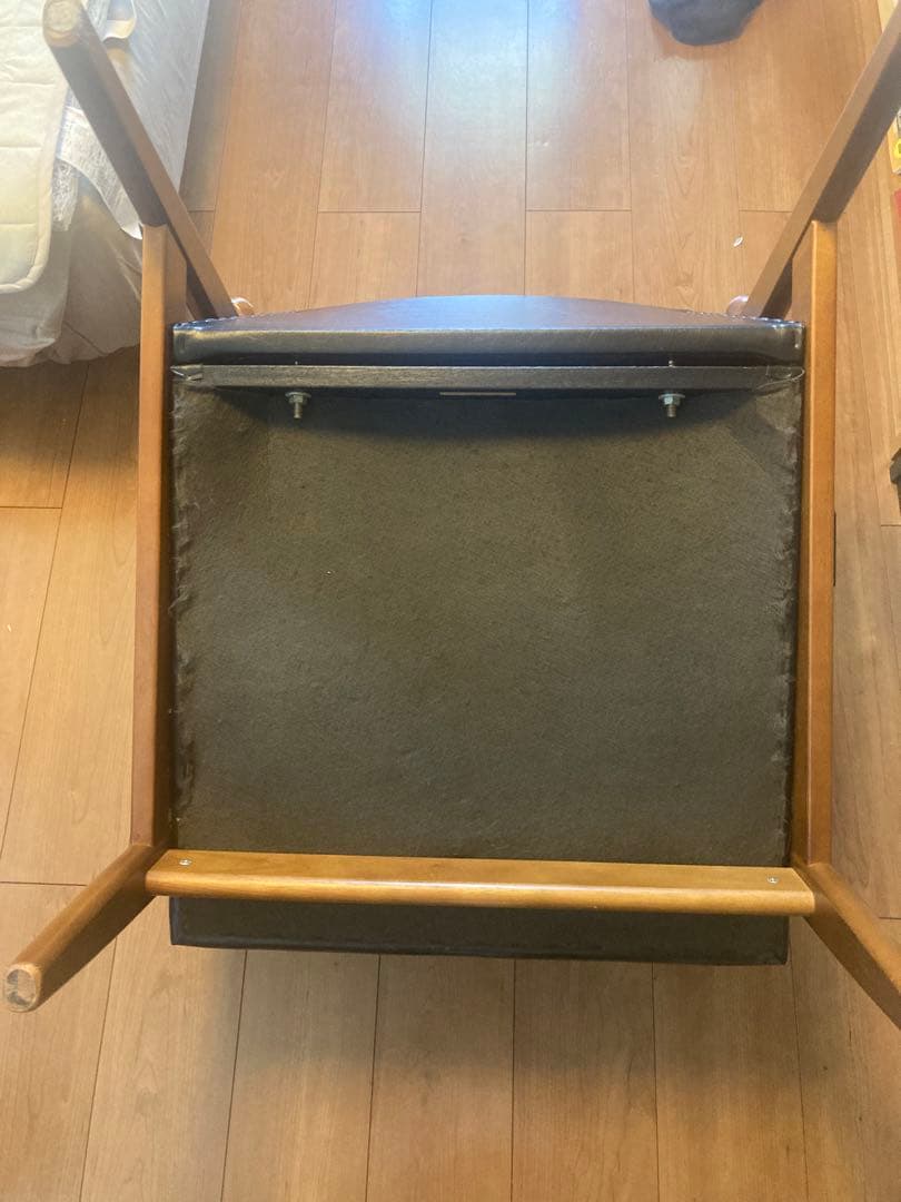 カリモク60 Kチェアー　1シーター