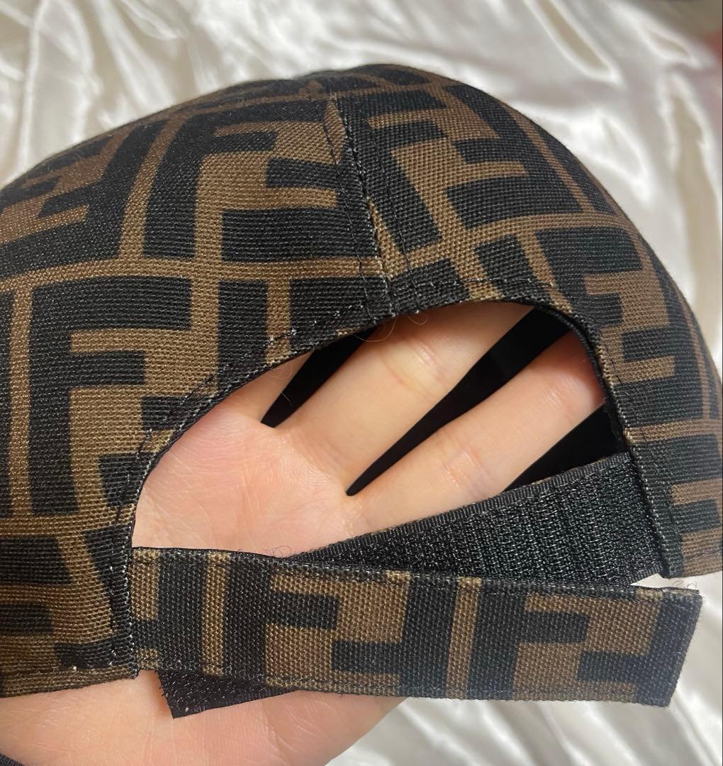 FENDI キャップ 【未使用美品】