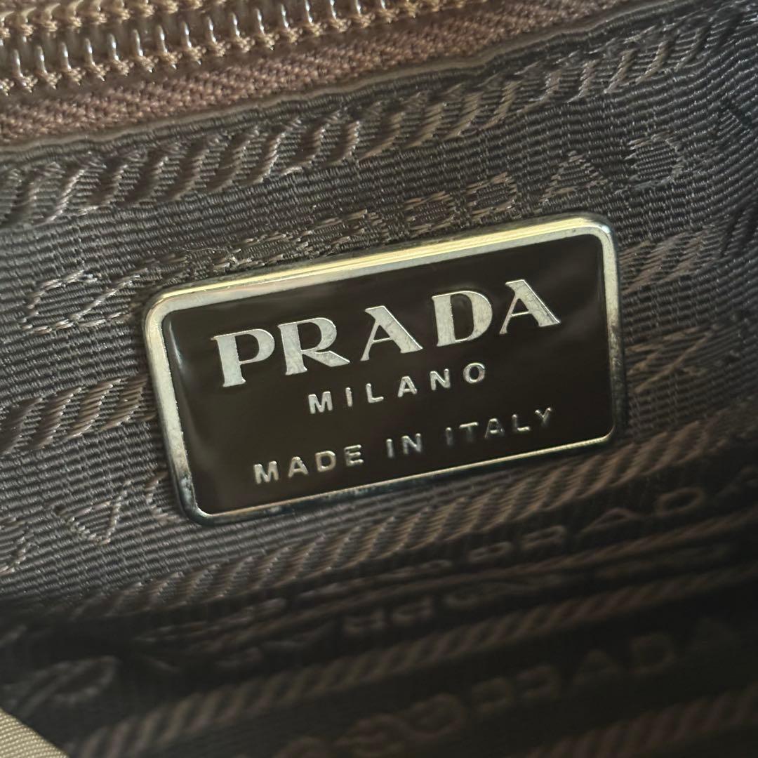 PRADA ナイロン ミニ リュック カーキ 三角 ロゴ ナイロン
