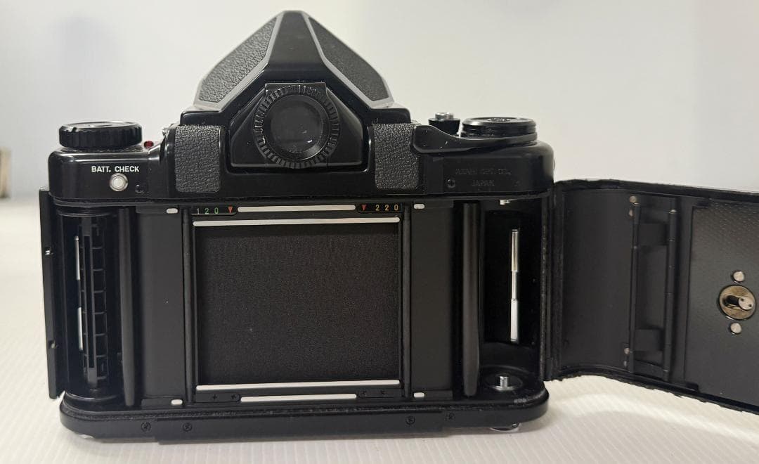 ペンタックス Pentax 67 中判カメラ ボディ アイレベル