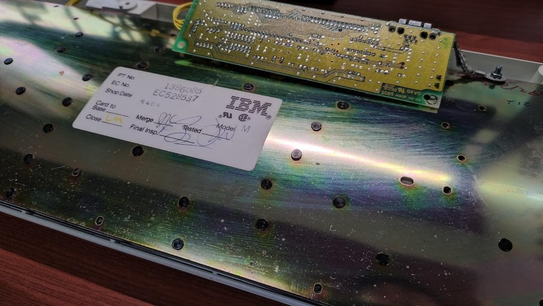 IBM Model M 1390131 角ロゴ動作確認済（1986-Aug-6）