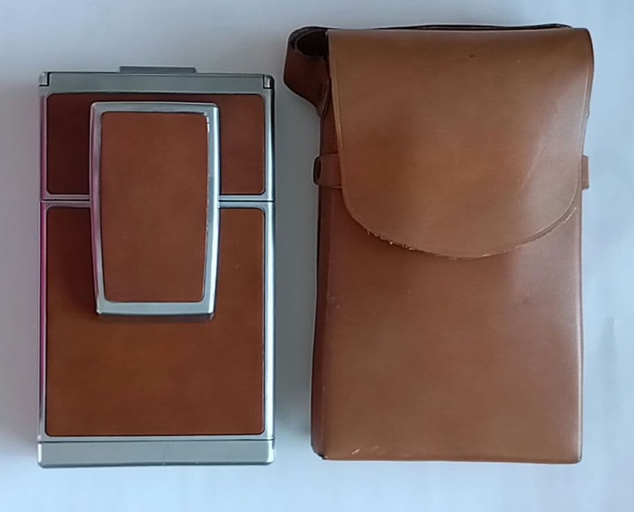 Polaroid　Camera　　SX-70　VINTAGE\r
alpha1