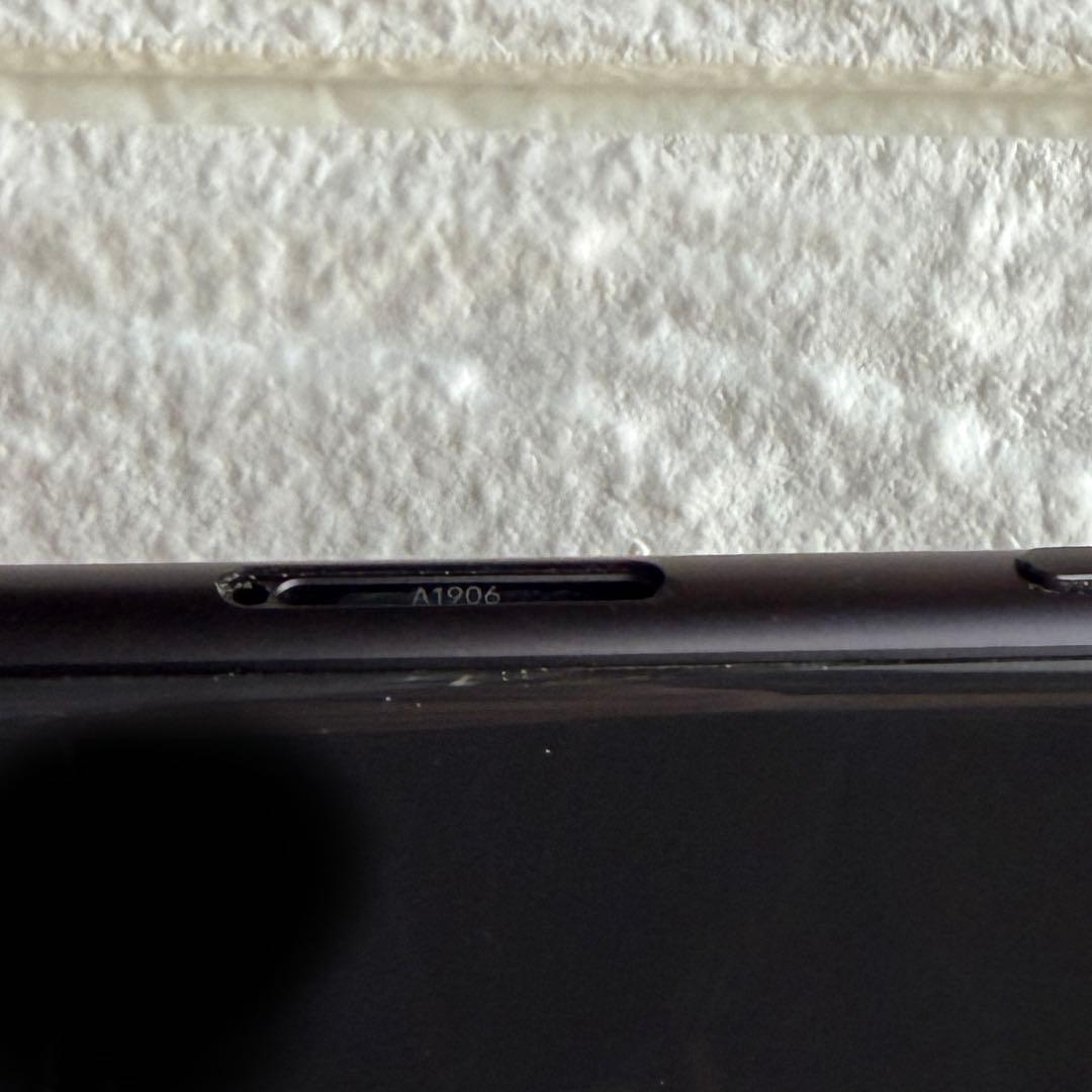 スマートフォン本体 Apple iPhone 8 64G