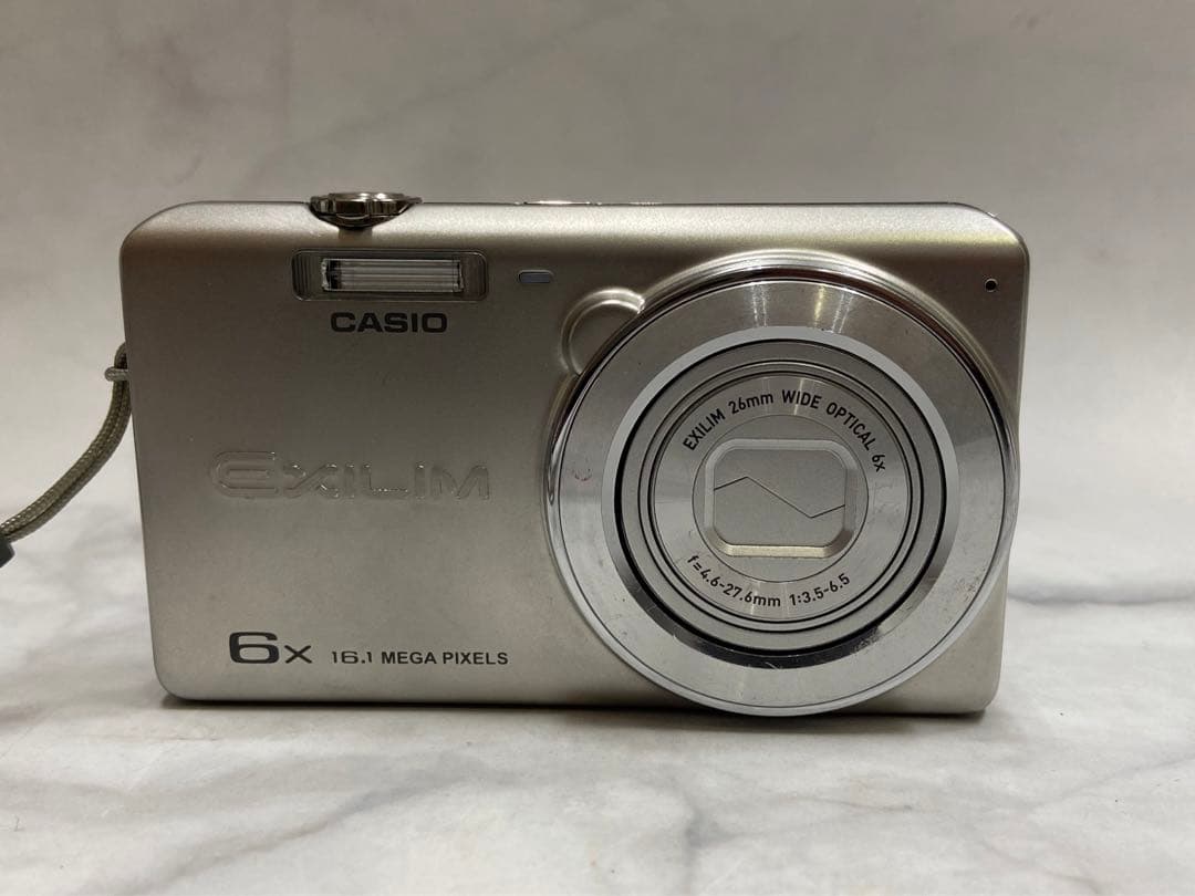 デジタルカメラ CASIO EXILIM 16.1 MEGA PIXELS EX-ZS25