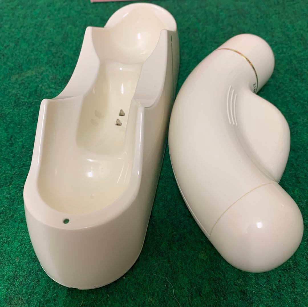 リジューヴェ　美顔器　美品