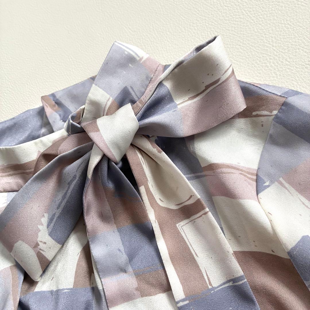 ◆極美品◆ANAYI◆スクエア幾何プリントサイドボウタイブラウス◆パープル◆S