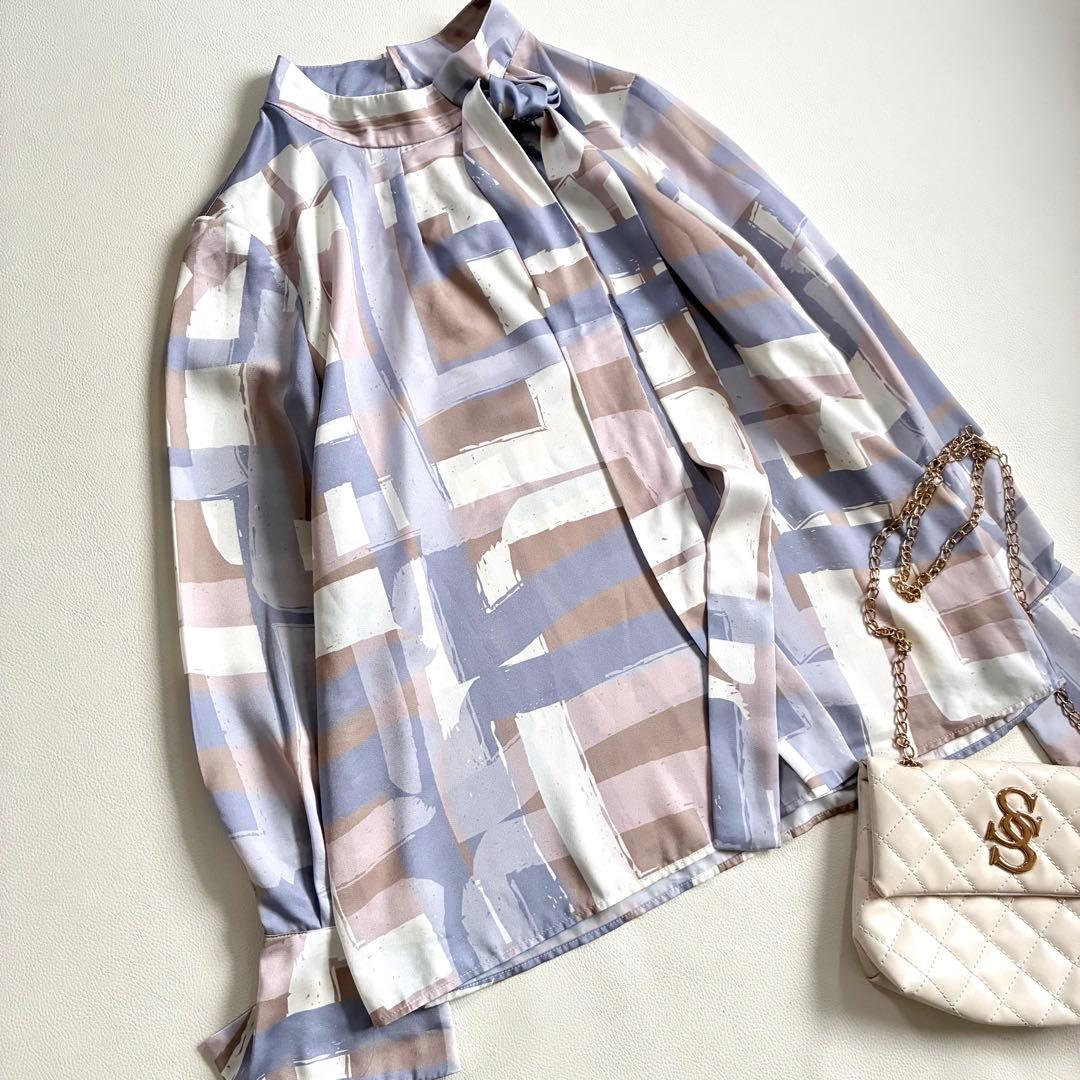 ◆極美品◆ANAYI◆スクエア幾何プリントサイドボウタイブラウス◆パープル◆S