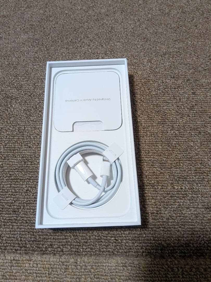 iPhone14 128GB バッテリー新品交換済