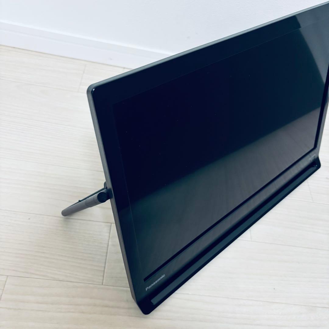 美品　プライベート・ビエラ 19V型 ポータブルテレビ UN-19FB10HD