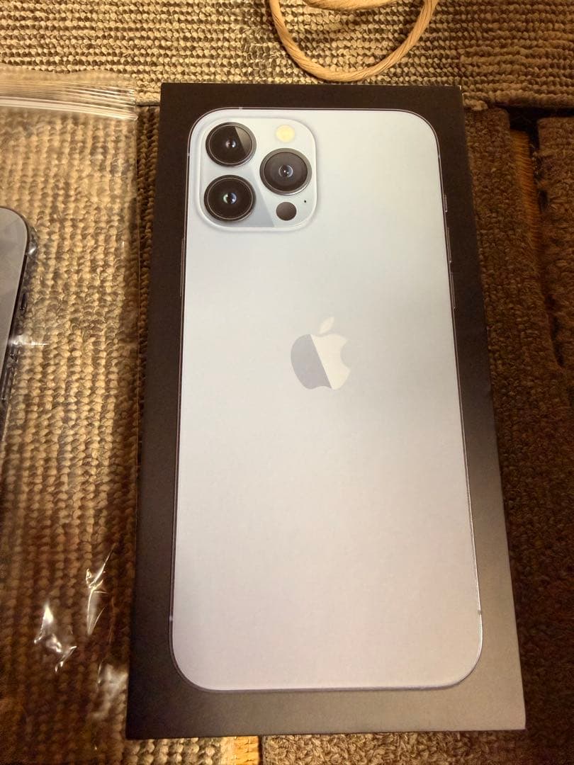 iPhone 13 Pro Max シエラブルー 256 GB