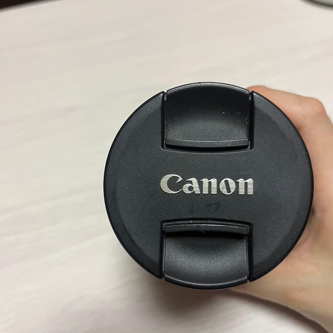 Canon EF-S 18-135mm ズームレンズ　プロテクター付き