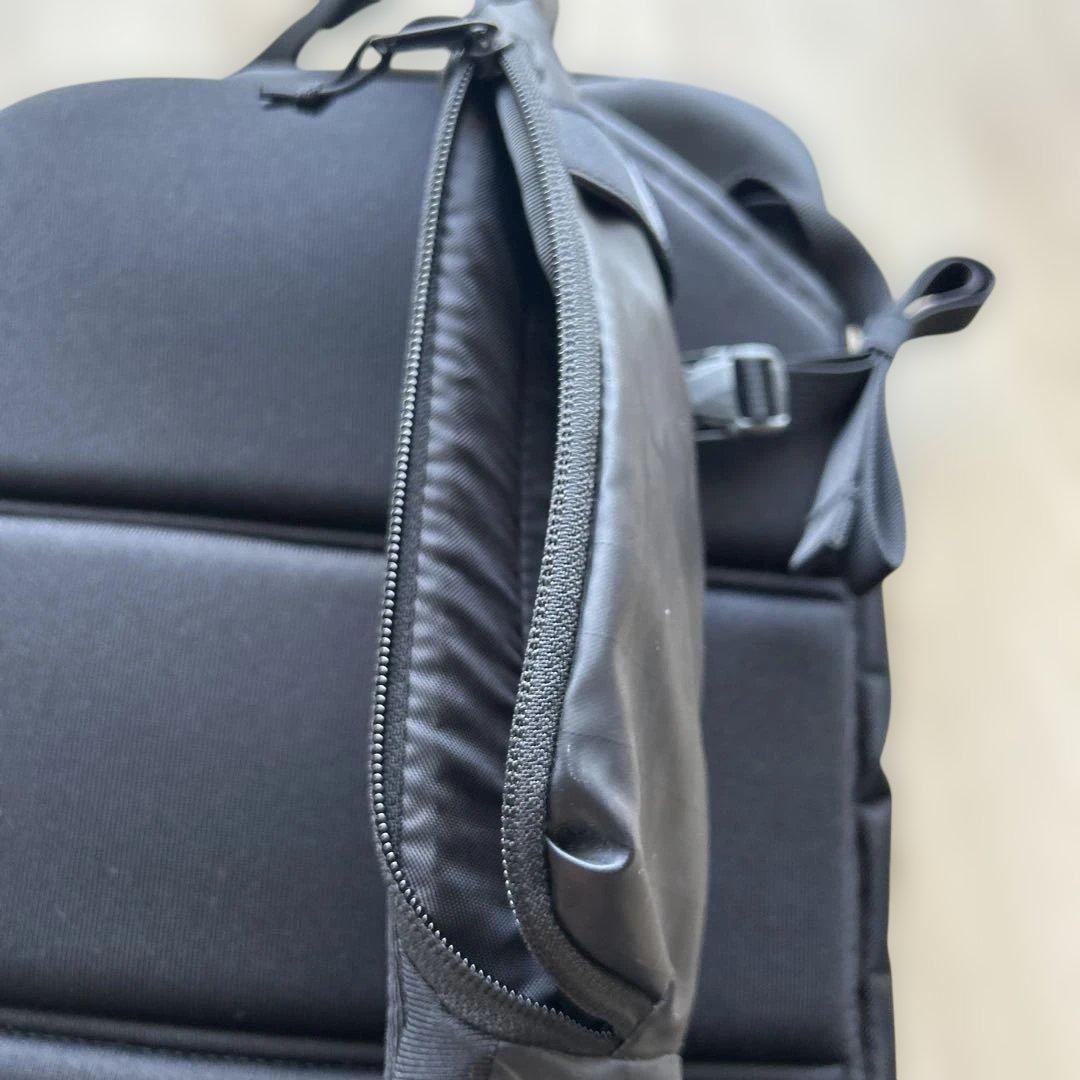 新品 ノースフェイス ボディーバッグ ベースキャンプ 11L タブレットポケット