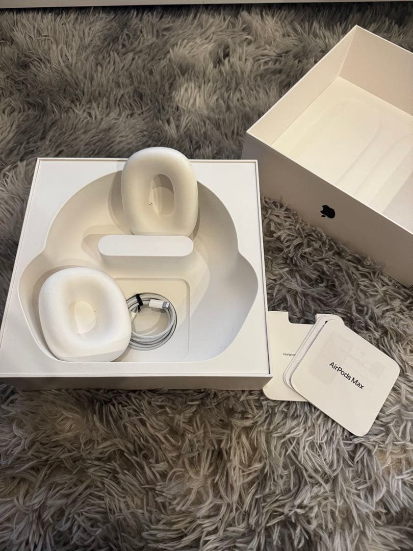 AirPods Max スペースグレー（ライトニングモデル）