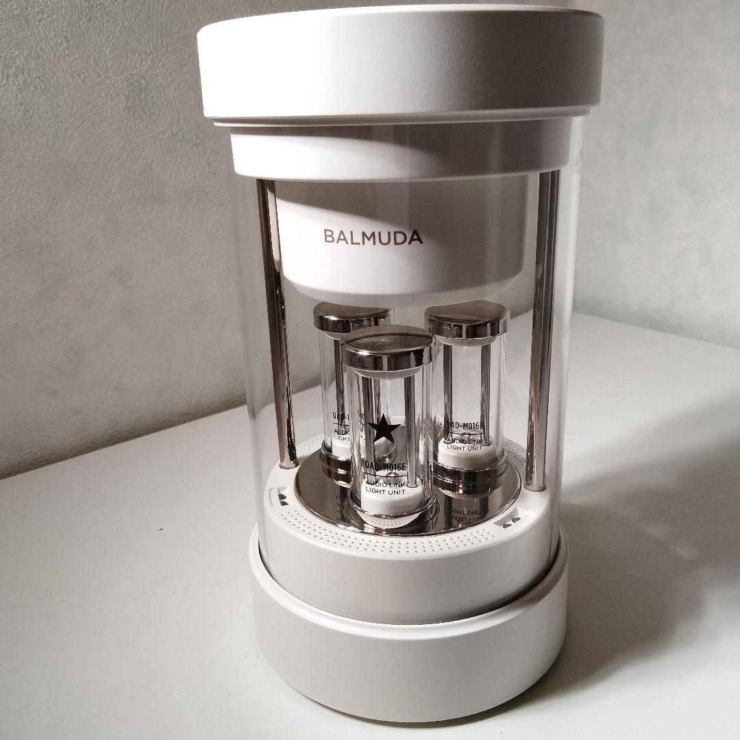 バルミューダ　BALMUDA M01A-WH スピーカー ホワイト　461