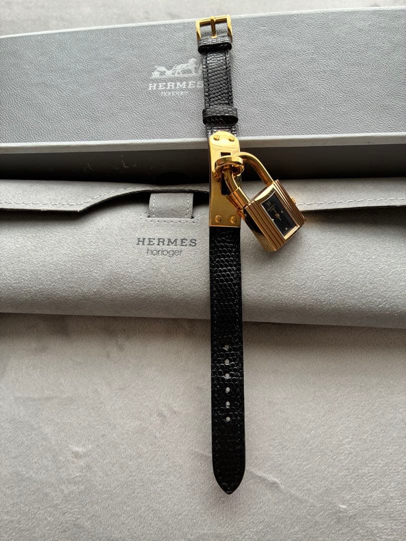 HERMES エルメス　ケリーウォッチ　ブラックレザー
