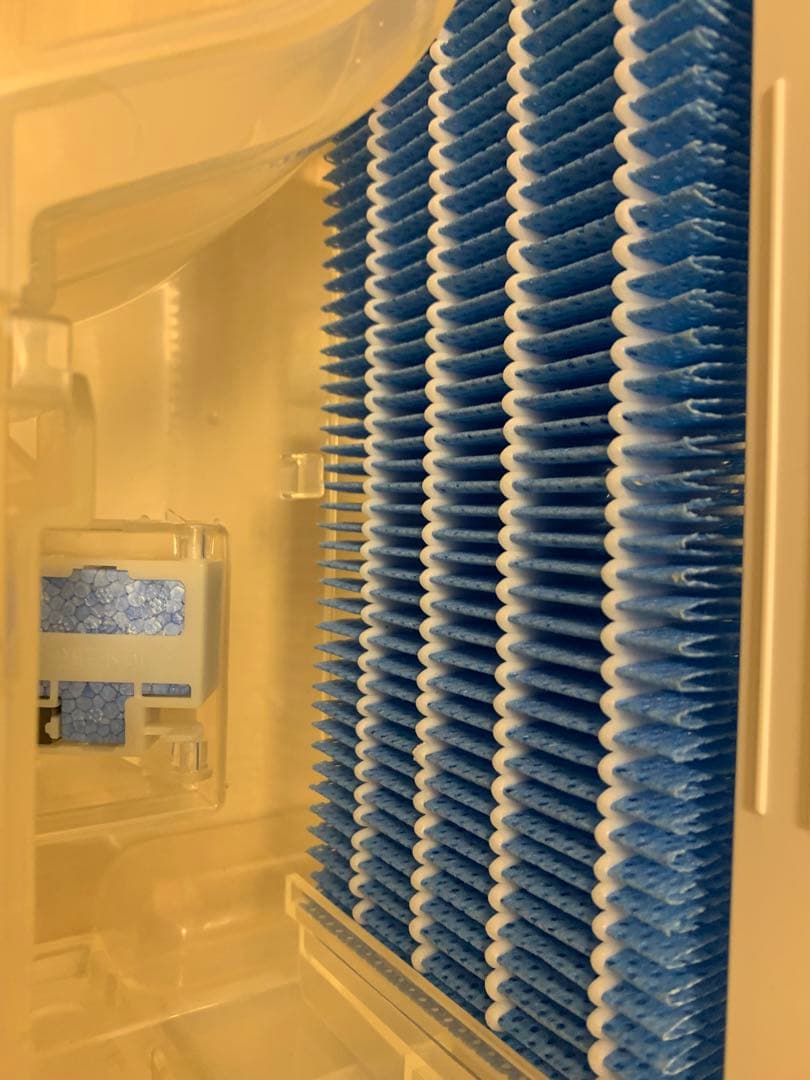 SHARP 除湿機 兼 加湿空気清浄機　プラズマクラスター KI-PD50-W