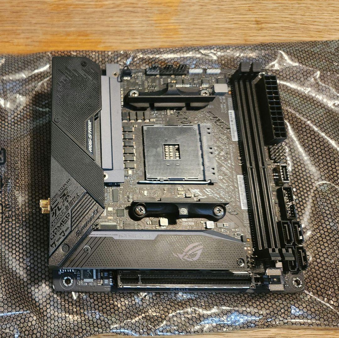 ASUS ROG STRIX B550-I GAMING マザーボード am4