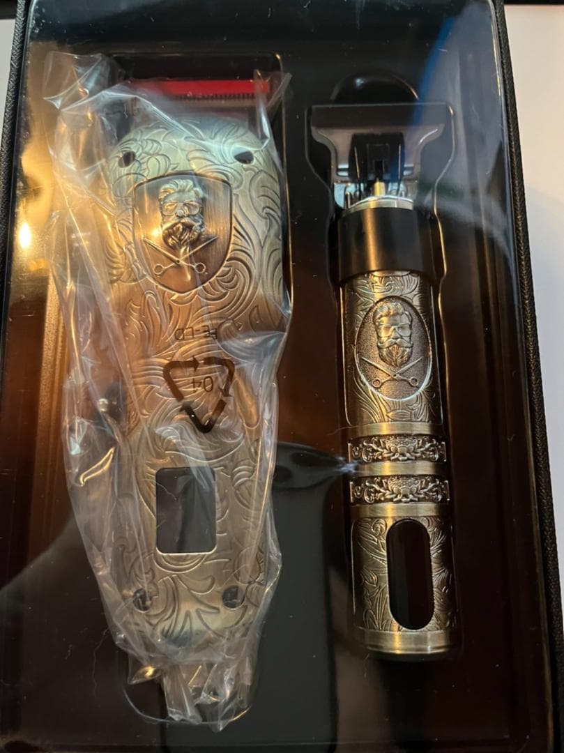 サロン仕様　高級感溢れるデザイン♪　高性能　バリカンセット　ヘアバリカン