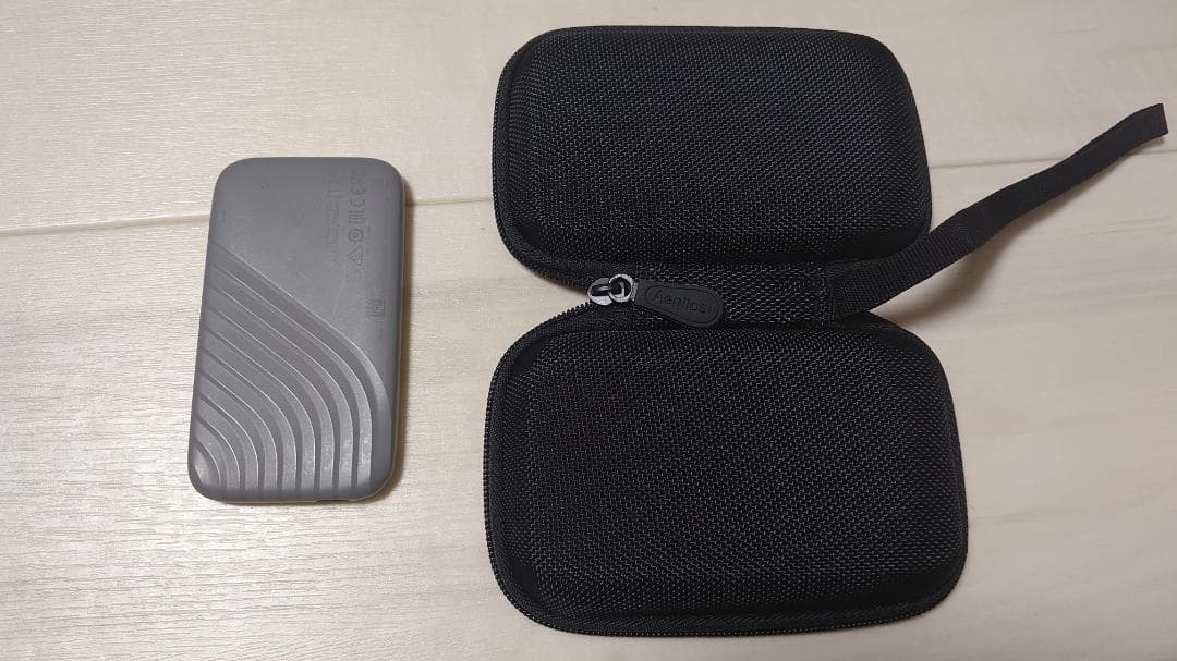 WD My Passport 1TB (外付けSSD)