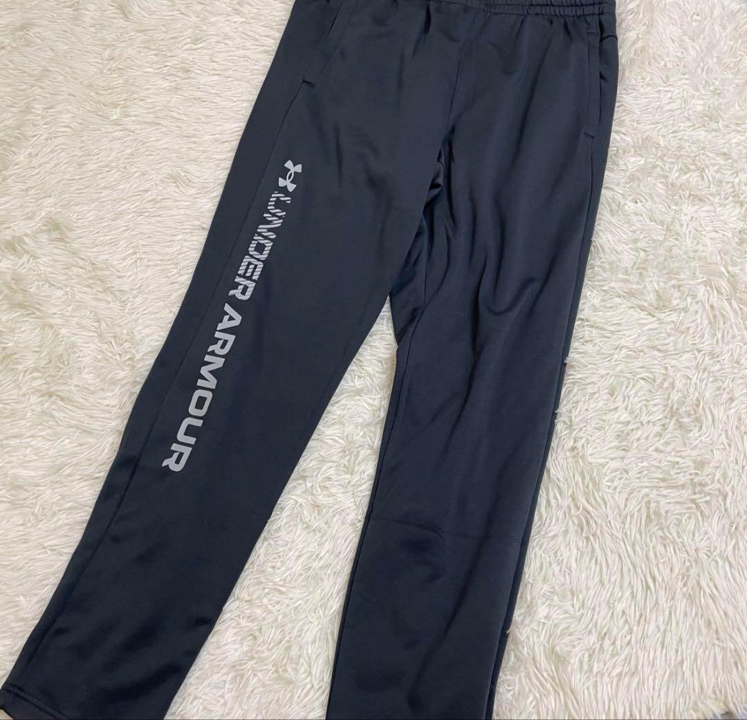 アンダーアーマー　UNDER ARMOUR セットアップ　上下セット　黒　2XL