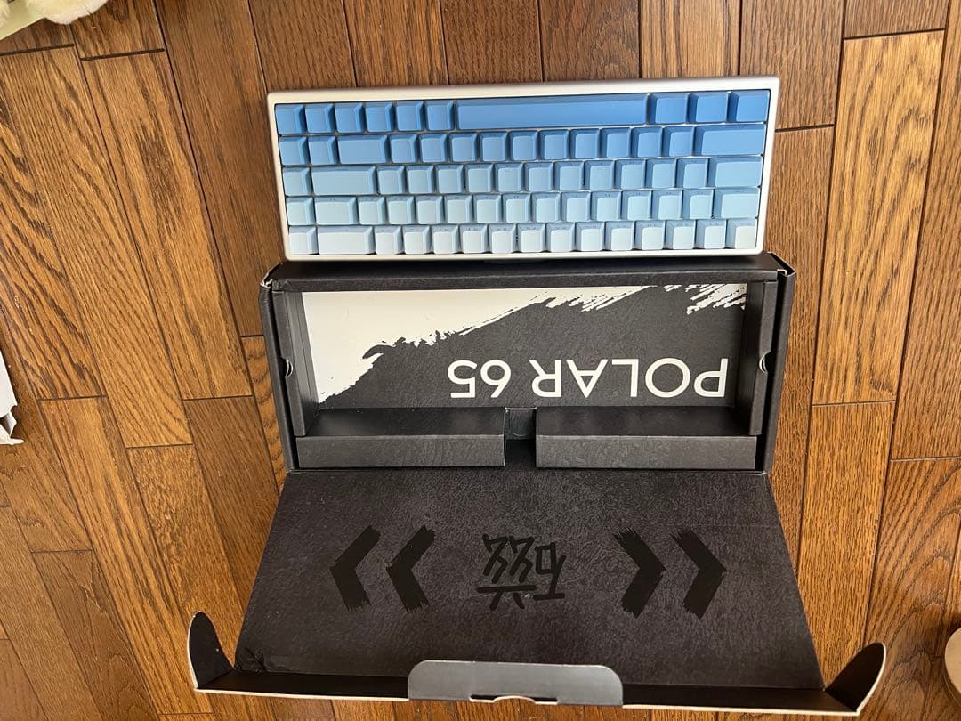 arbiter studio Polar 65 メカニカルキーボード 青/水色
