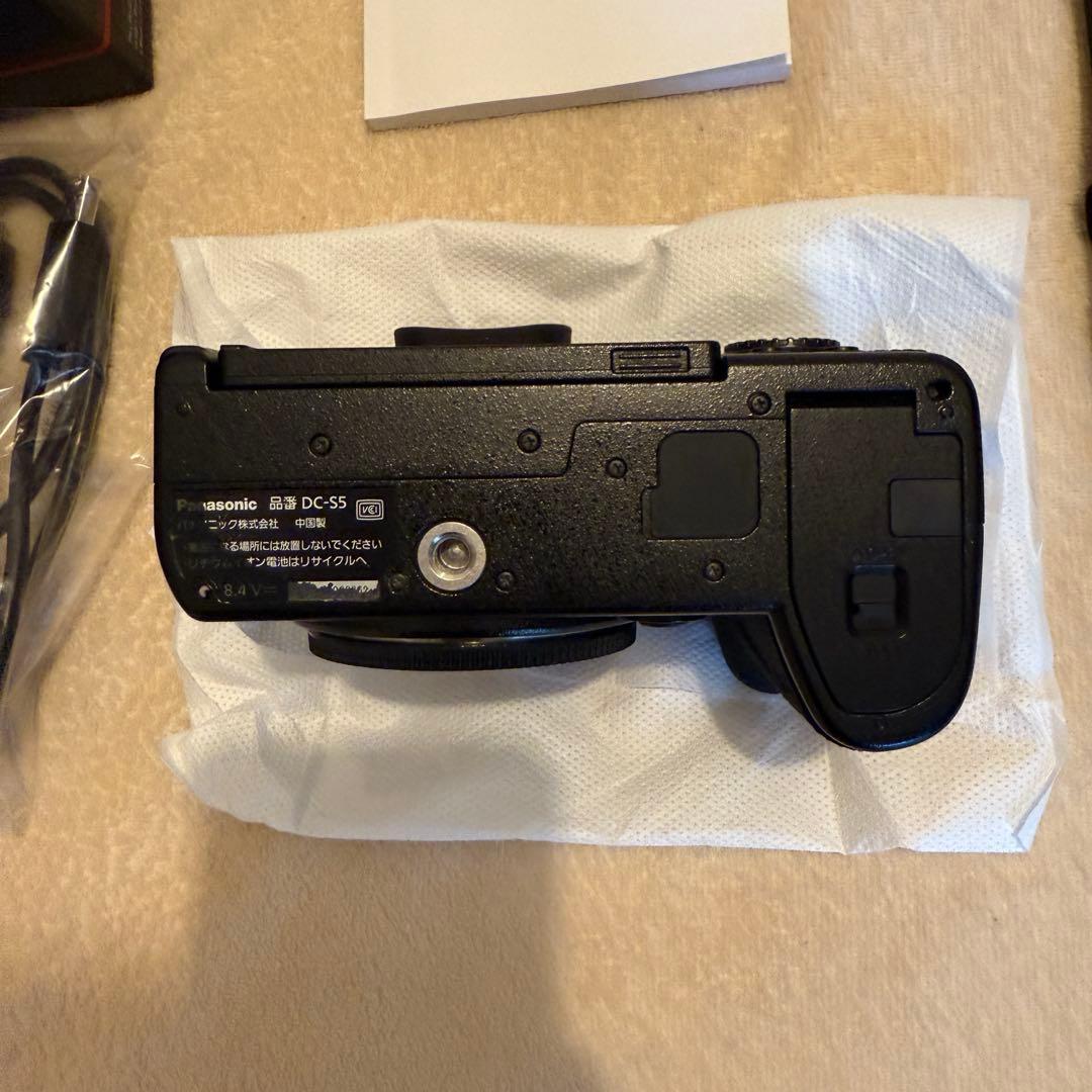 Panasonic LUMIX DC-S5 ボディのみ