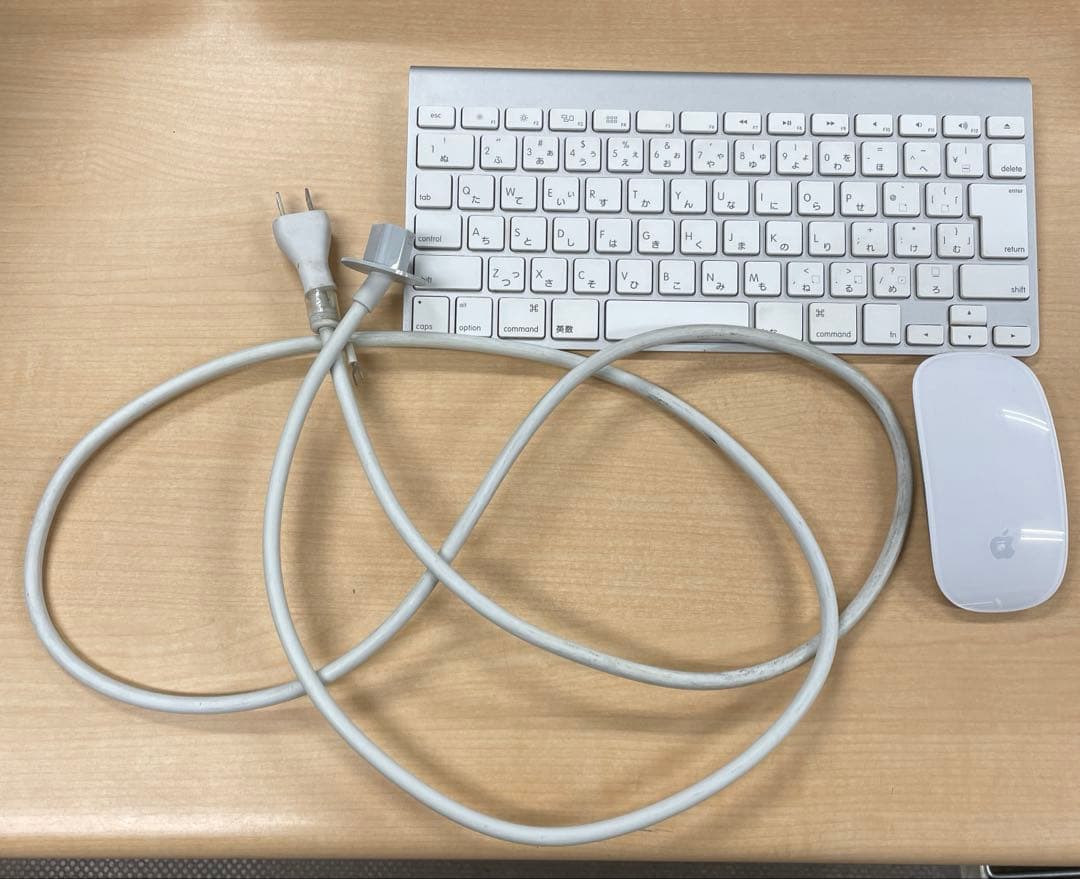 送料無料　Apple iMac 21.5インチ　A1418