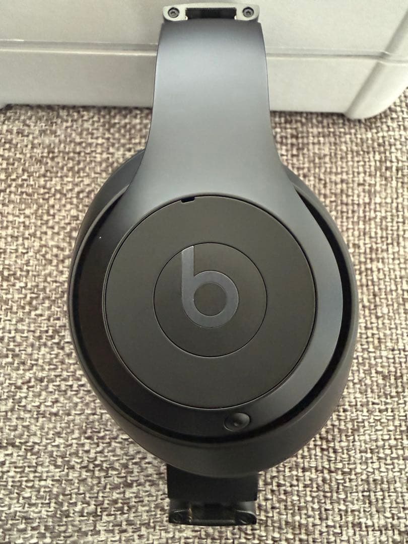 Beats Studio Pro（ブラック）