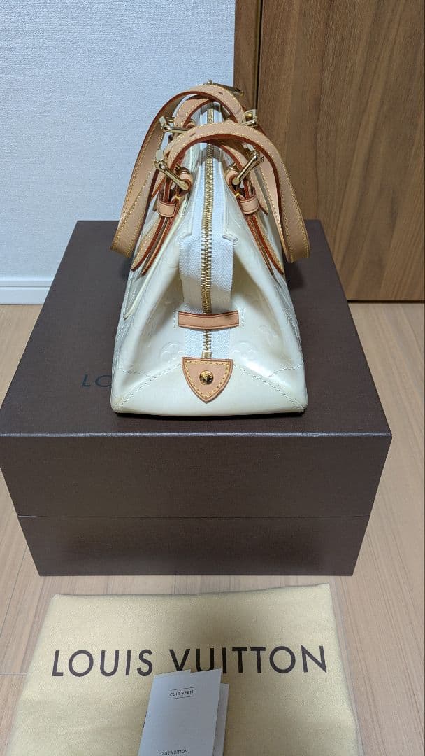ルイヴィトン　ヴェルニ　LOUIS VUITTON　ハンドバック