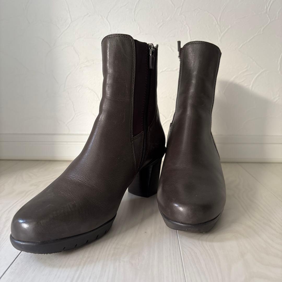 fitfit フレックスヒール　サイドゴアブーツ　レザー