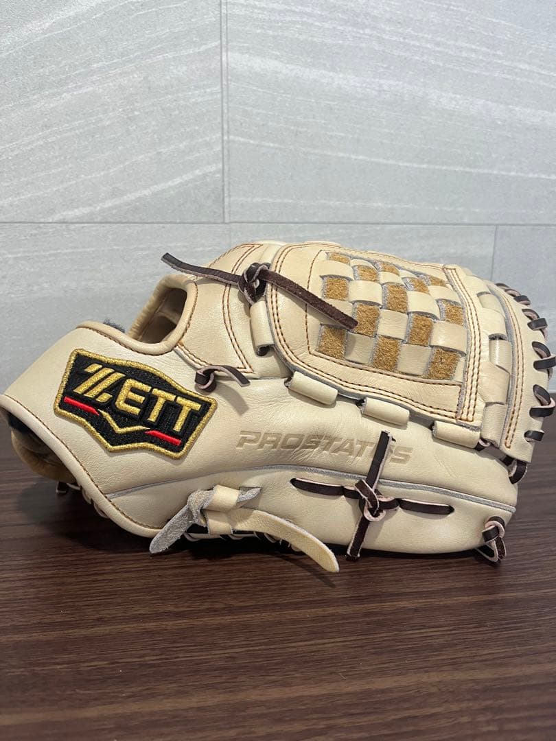 ZETT PROSTATUS 軟式グローブ クリーム色