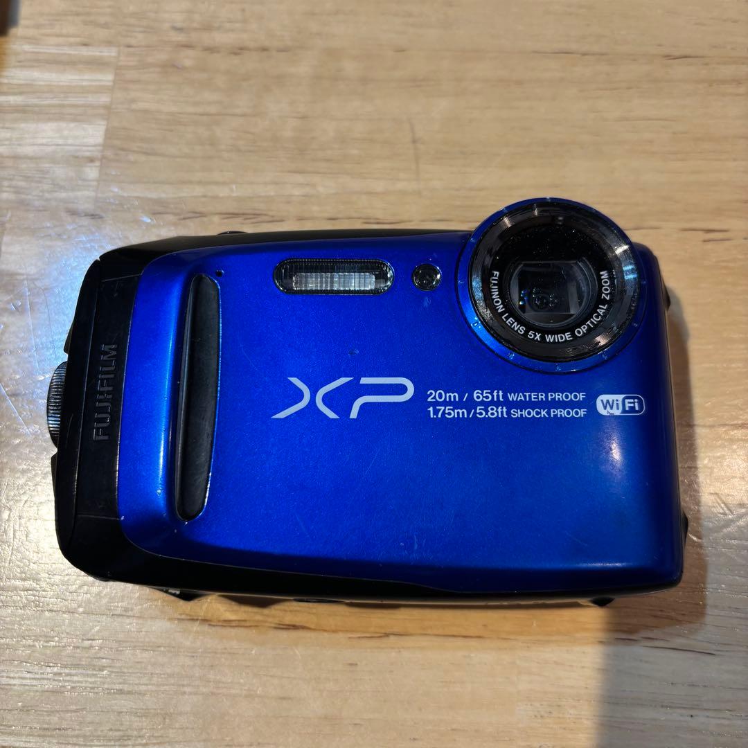 デジタルカメラ FUJIFILM FinePix XP120
