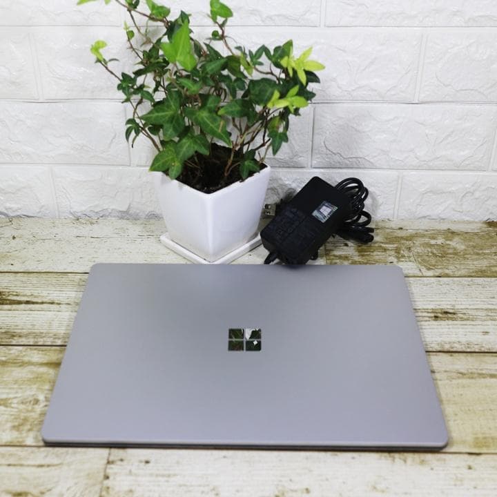 かにちゃんsurface laptop 4 バッテリー良好 タッチパネル