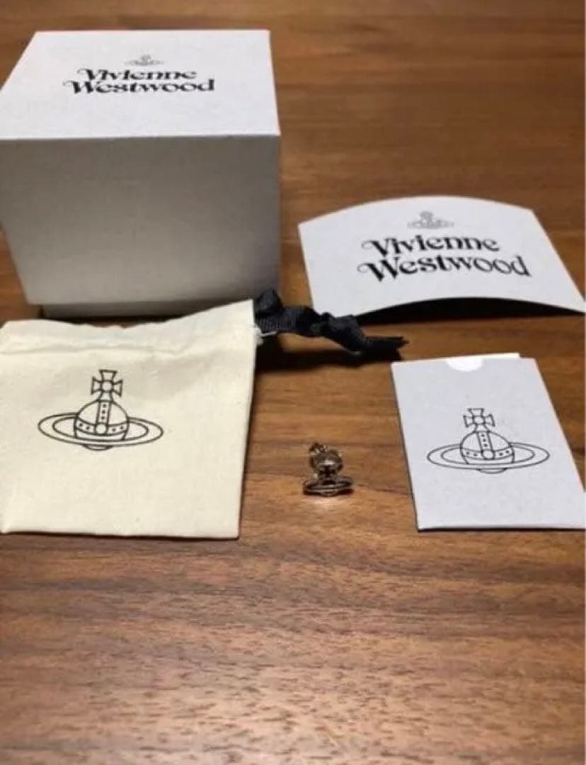ヴィヴィアンウエストウッド ピアス ロミーナ 片耳用