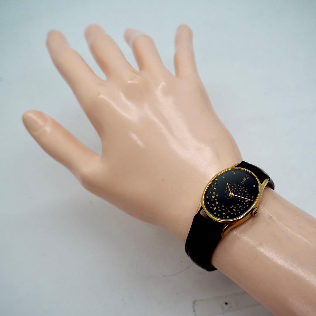 79 稼働【希少】イヴサンローラン　時計　レディース　星　オーバル　ゴールド
