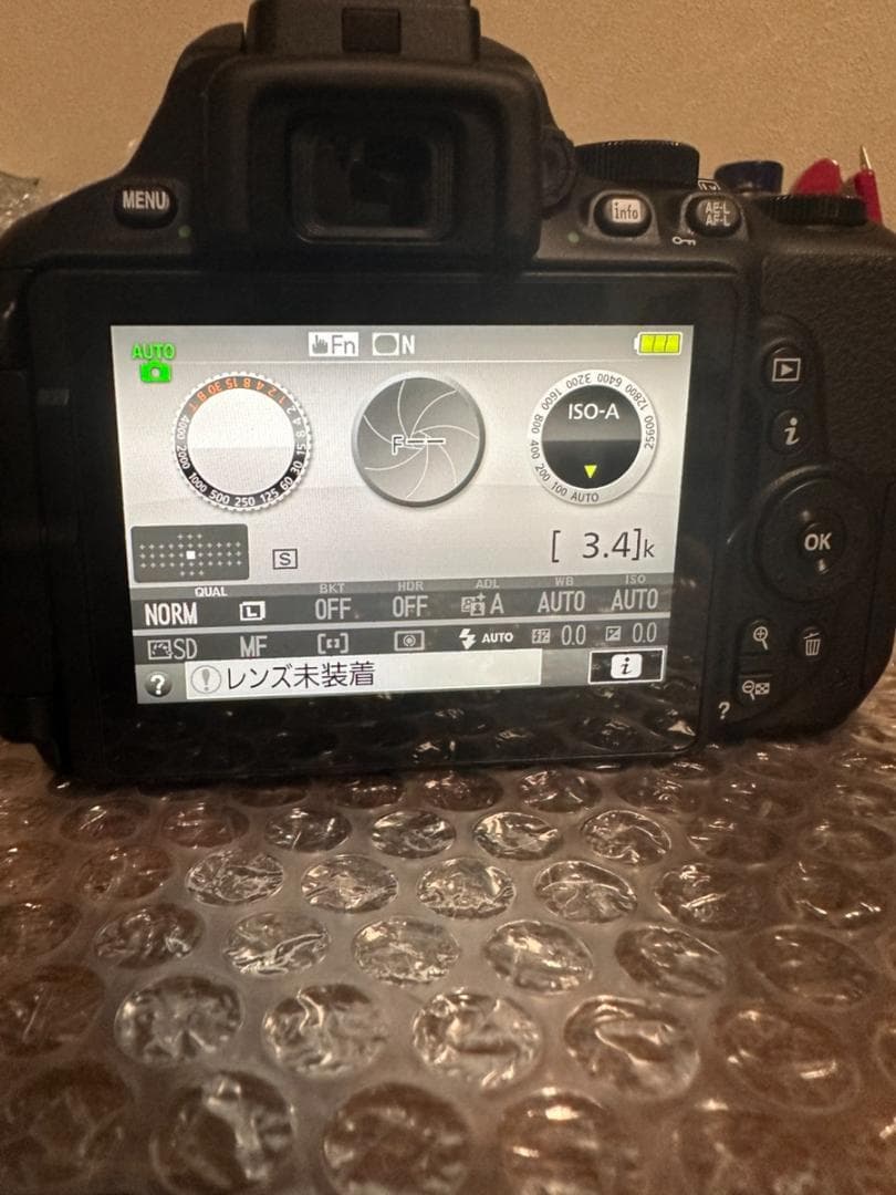 【ほぼ新品 元箱付き】 ニコン NIKON D5600 ダブルレンズキット