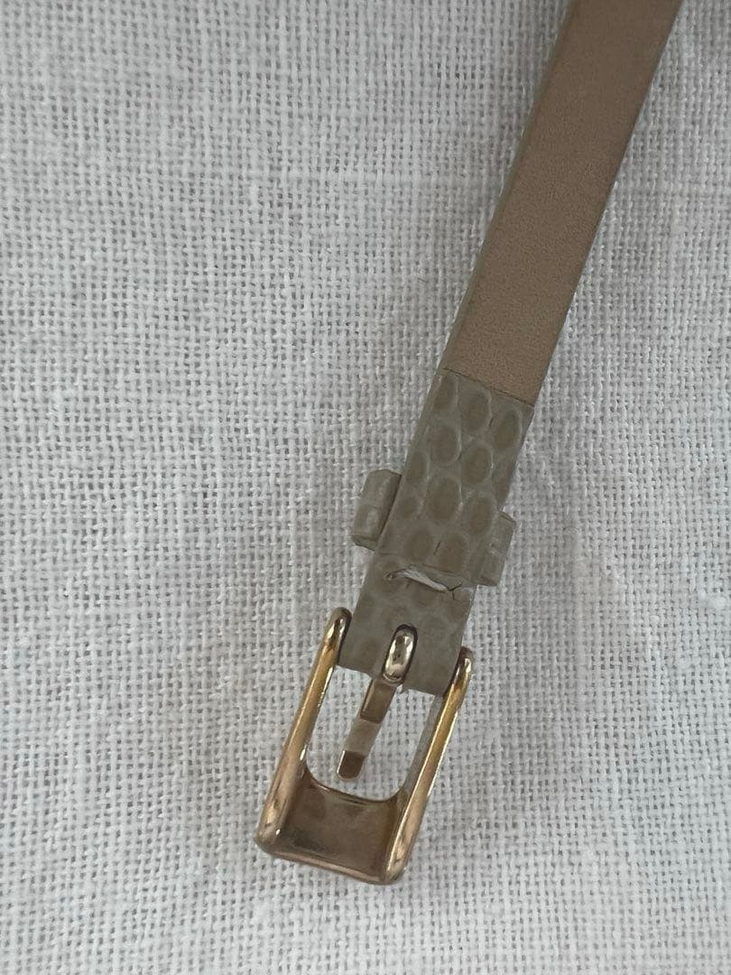 【美品】ete腕時計　トノー 1pダイヤエンボスレザーベルトレディース腕時計