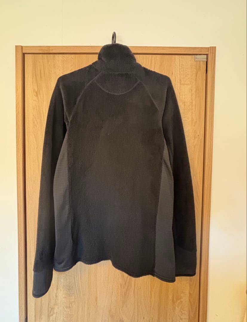 Patagonia　フリースジャケット　R１　Mサイズ