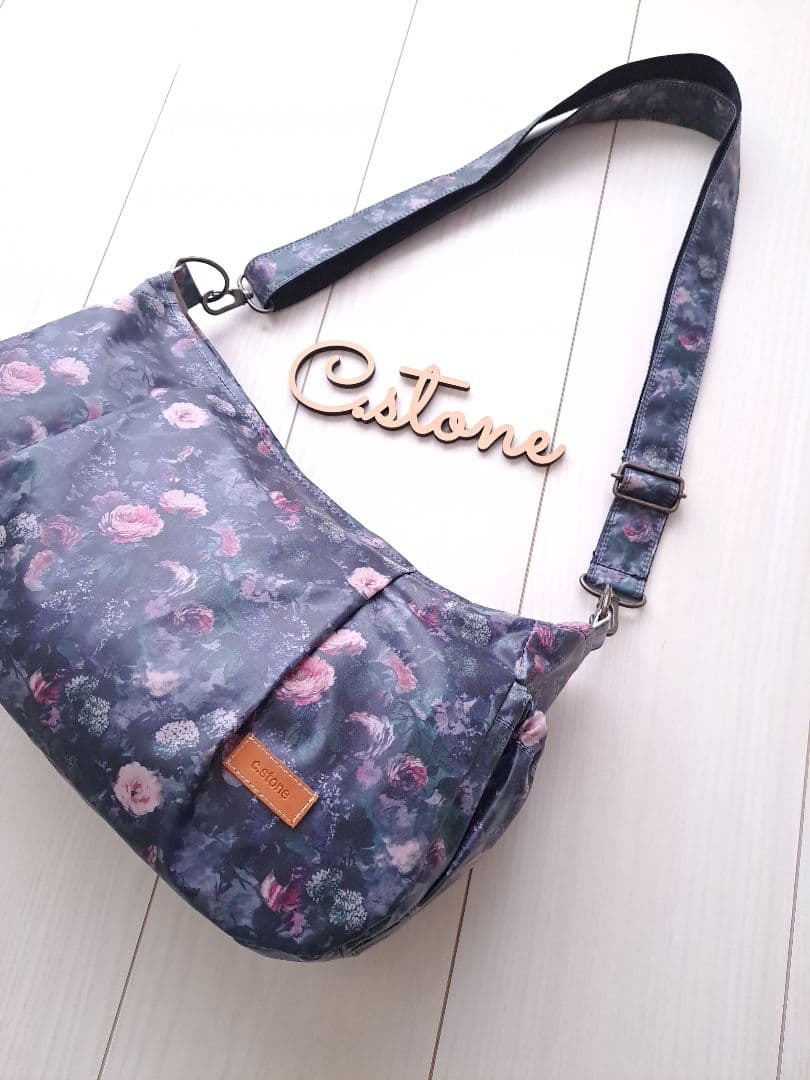 torinoki様　持ち手付　リバティ　魔女子さんノワール　横長ショルダーバッグ