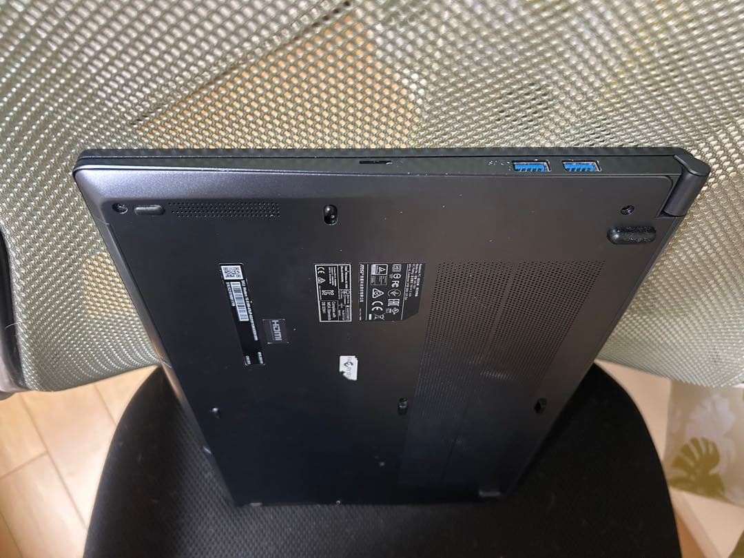 Windowsノート本体 MSI Modern 15 A10M Carbon Gray