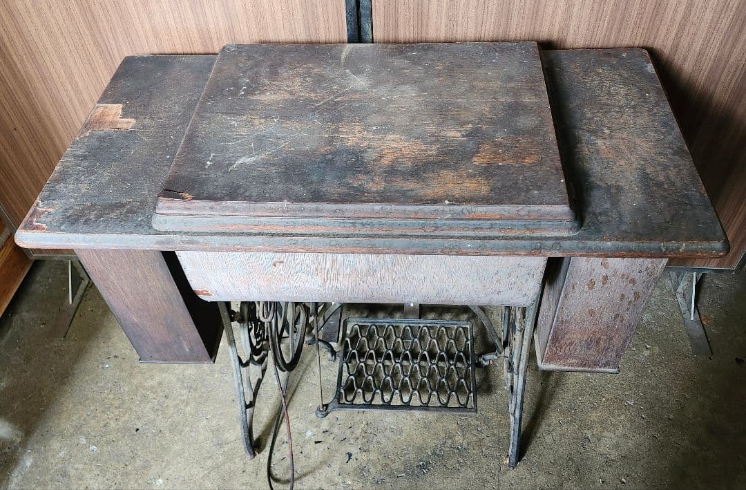 アンティーク　シンガー SINGER　足踏みミシン　編脚　108年前のアメリカ製