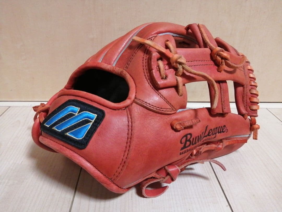 ミズノ　ビューリーグ　軟式内野手用グローブ　Mマーク