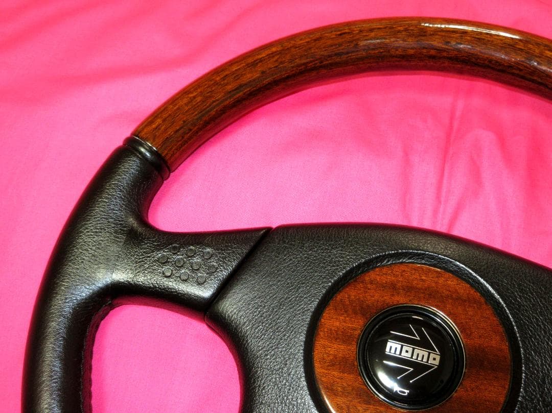 6366 正規品！MOMO OLYMPIC 3 モモオリンピックⅢ 36Φ