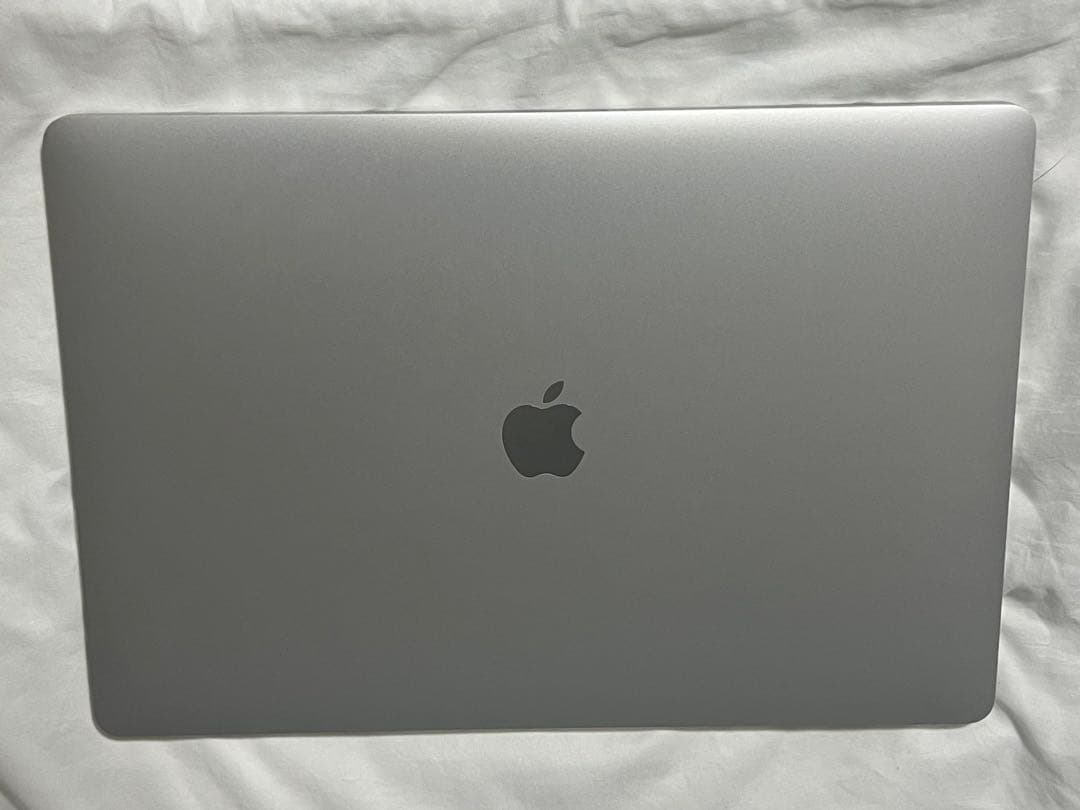 MacBook Pro 16インチ