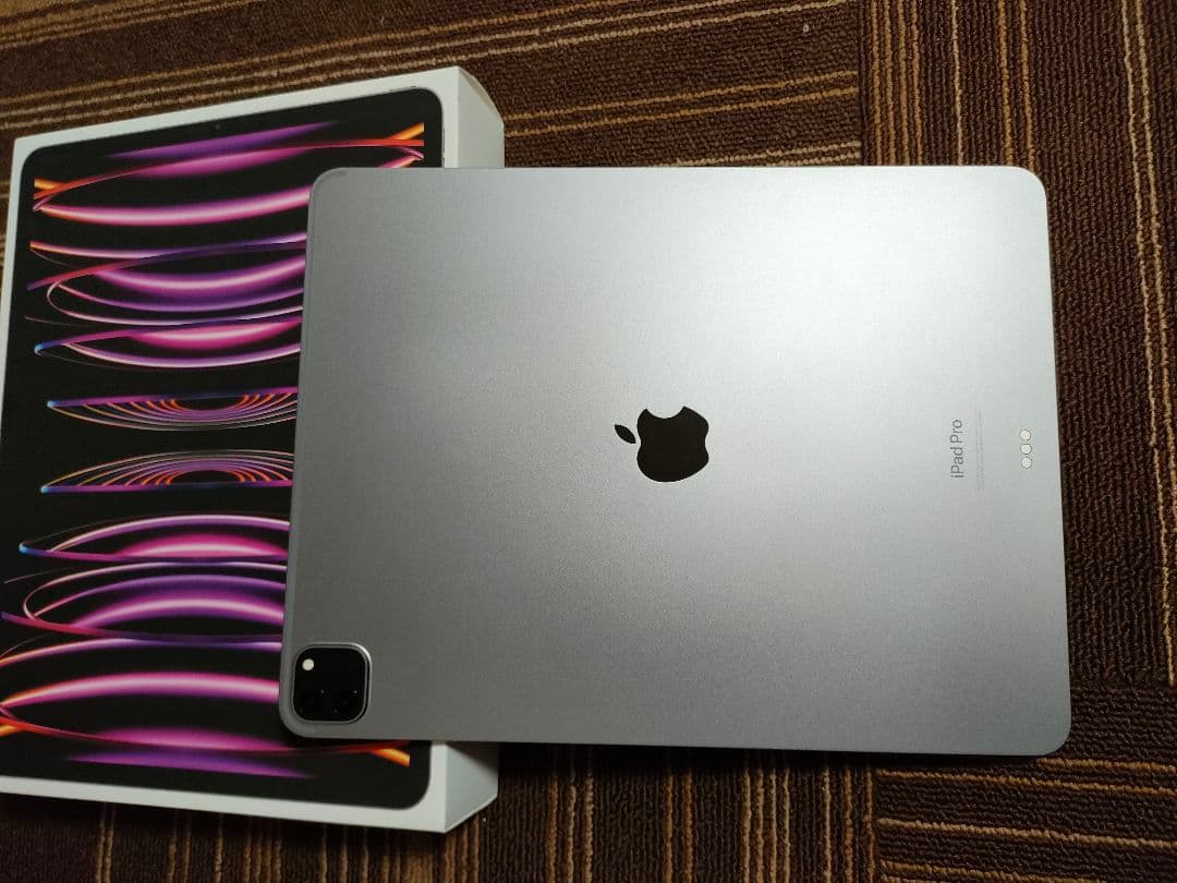 iPad Pro 12.9インチ（第6世代）256GB+Apple Pencil